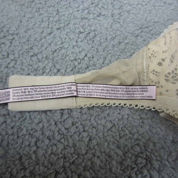 Victoria's Secret Bras  size 32DDD Dream Angles Push-up unlined lace underwire - Picture 16 of 16
